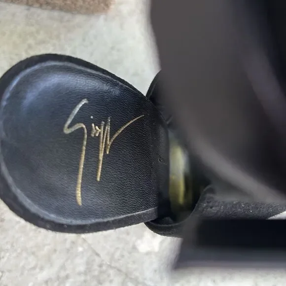Giuseppe Zanotti Colleen suede heel